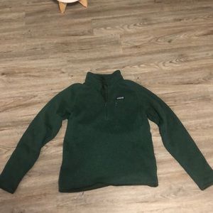 Green Patagonia 1/4 zip polyester sweater